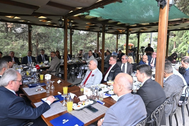 “BTSO’nun Mesleki Eğitim Projeleri Türkiye’ye Örnek Oluyor”