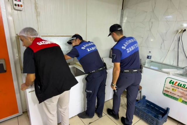 Şahinbey Belediyesi, halk sağlığını korumak için denetimlerini sürdürüyor.