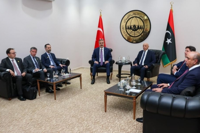 Dışişleri Bakanı Fidan, Temsilciler Meclisi Başkanı Salih ile bir araya geldi