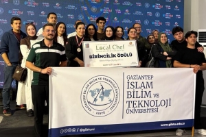 GİBTÜ'lü Genç Şefler GastroAntep 2026'da birincilik kürsüsüne çıktı